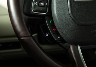 Подержанный автомобиль Land Rover Range Rover Evoque 2013 года (20 фото)