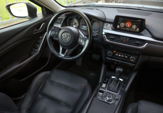 Подержанный автомобиль Mazda 6 Sedan 2016 года (10 фото)