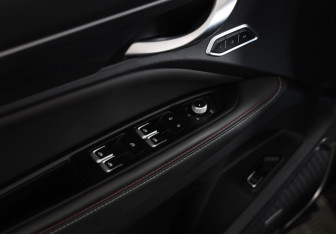 Подержанный автомобиль Geely Tugella 2023 года (24 фото)