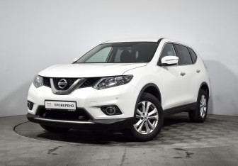 Подержанный автомобиль Nissan X-Trail 2017 года (14 фото)