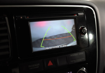 Подержанный автомобиль Mitsubishi Outlander 2015 года (13 фото)