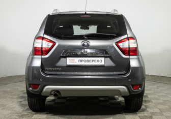 Подержанный автомобиль Nissan Terrano 2018 года (6 фото)
