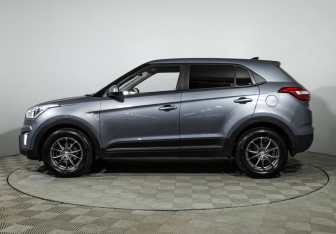 Подержанный автомобиль Hyundai Creta 2019 года (8 фото)