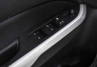 Подержанный автомобиль Suzuki Vitara 2018 года (10 фото)