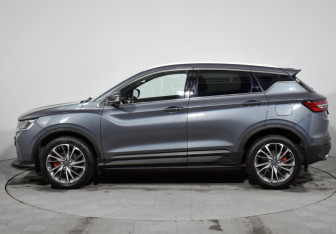 Подержанный автомобиль Geely Coolray 2022 года (8 фото)