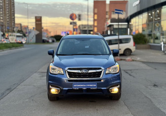 Подержанный автомобиль Subaru Forester Suv 2017 года (2 фото)