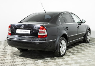 Подержанный автомобиль Skoda Superb Sedan 2007 года (5 фото)