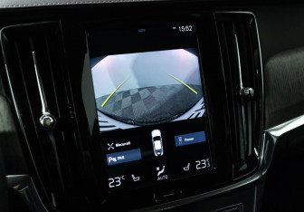Подержанный автомобиль Volvo S90 2020 года (17 фото)