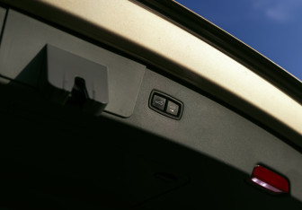 Подержанный автомобиль Porsche Cayenne 2018 года (15 фото)