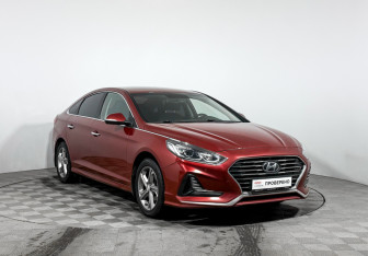 Подержанный автомобиль Hyundai Sonata 2018 года (3 фото)
