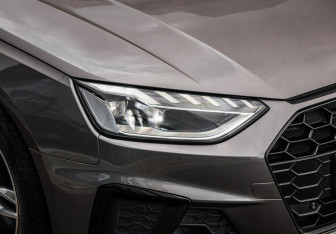 Подержанный автомобиль Audi A4 Sedan 2021 года (11 фото)