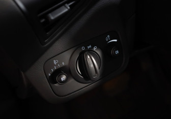 Подержанный автомобиль Ford Kuga 2017 года (12 фото)