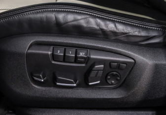 Подержанный автомобиль BMW X6 2016 года (38 фото)