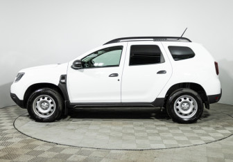 Подержанный автомобиль Renault Duster 2021 года (8 фото)