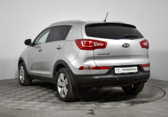Подержанный автомобиль Kia Sportage 2013 года (7 фото)