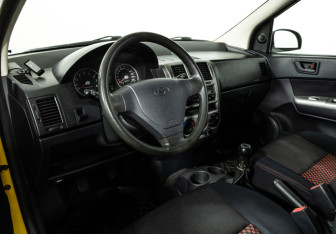 Подержанный автомобиль Hyundai Getz 2004 года (11 фото)