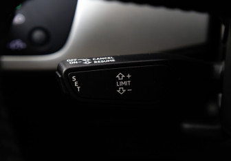 Подержанный автомобиль Audi A4 allroad 2016 года (21 фото)