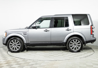 Подержанный автомобиль Land Rover Discovery 2013 года (8 фото)