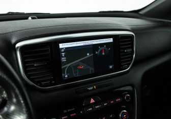 Подержанный автомобиль Kia Sportage 2018 года (16 фото)