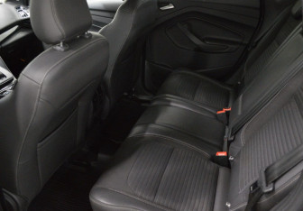 Подержанный автомобиль Ford Kuga 2017 года (11 фото)