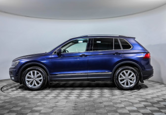 Подержанный автомобиль Volkswagen Tiguan 2017 года (8 фото)