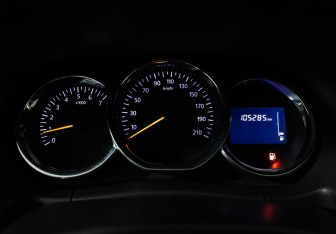 Подержанный автомобиль Renault Duster 2018 года (11 фото)