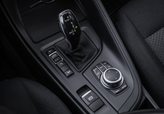 Подержанный автомобиль BMW X1 2019 года (22 фото)