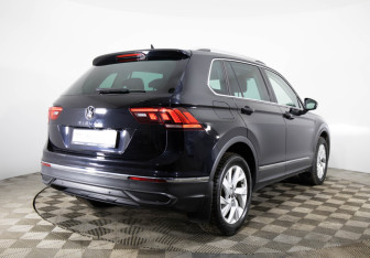 Подержанный автомобиль Volkswagen Tiguan 2021 года (5 фото)