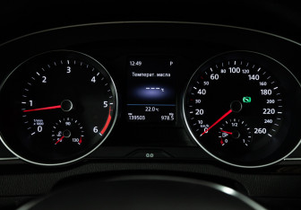 Подержанный автомобиль Volkswagen Passat Sedan 2018 года (12 фото)