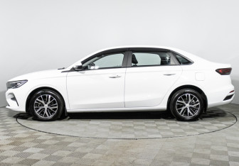 Подержанный автомобиль Geely Emgrand 2023 года (8 фото)