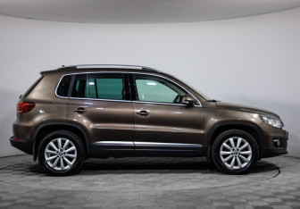 Подержанный автомобиль Volkswagen Tiguan 2015 года (4 фото)