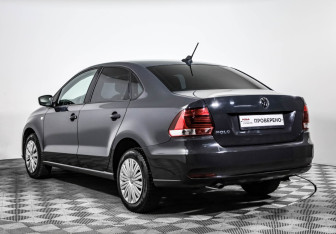 Подержанный автомобиль Volkswagen Polo Sedan 2018 года (7 фото)