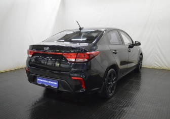 Подержанный автомобиль Kia Rio Sedan 2019 года (5 фото)
