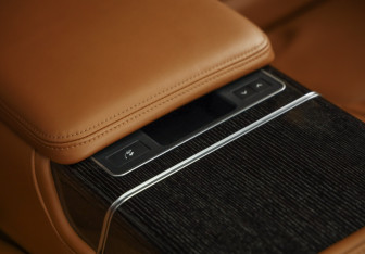 Подержанный автомобиль Land Rover Range Rover 2019 года (36 фото)