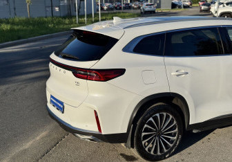 Подержанный автомобиль Exeed TXL 2023 года (8 фото)