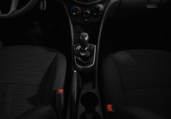 Подержанный автомобиль Hyundai Solaris Sedan 2016 года (17 фото)