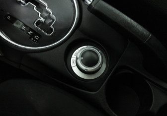 Подержанный автомобиль Mitsubishi ASX 2011 года (16 фото)