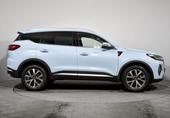 Подержанный автомобиль Chery Tiggo 7 Pro Max 2023 года (4 фото)