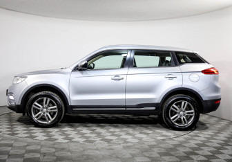 Подержанный автомобиль Geely Atlas 2018 года (8 фото)