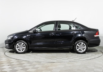 Подержанный автомобиль Volkswagen Polo Sedan 2017 года (8 фото)