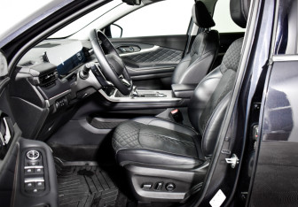 Подержанный автомобиль Exeed TXL 2023 года (10 фото)