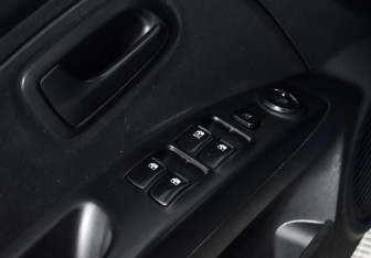 Подержанный автомобиль Kia Picanto 2010 года (10 фото)