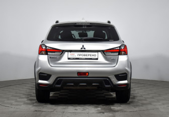 Подержанный автомобиль Mitsubishi ASX 2021 года (6 фото)