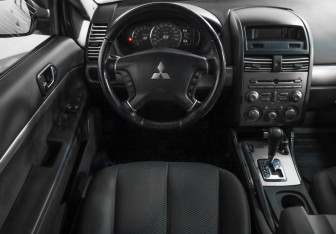 Подержанный автомобиль Mitsubishi Galant Sedan 2008 года (10 фото)