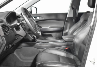 Подержанный автомобиль Chery Tiggo 4 2022 года (10 фото)