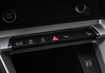 Подержанный автомобиль Audi Q3 Sportback 2020 года (19 фото)