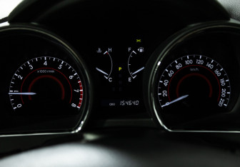 Подержанный автомобиль Toyota Highlander 2012 года (12 фото)