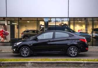 Подержанный автомобиль Hyundai Solaris Sedan 2016 года (9 фото)