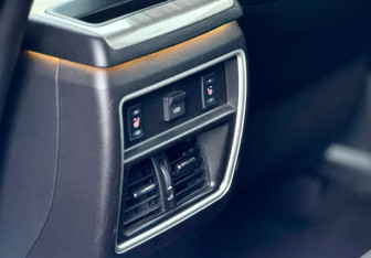 Подержанный автомобиль Nissan Murano Suv 2020 года (23 фото)