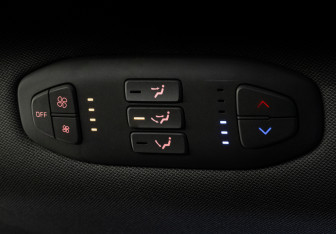 Подержанный автомобиль Kia Carnival 2019 года (21 фото)